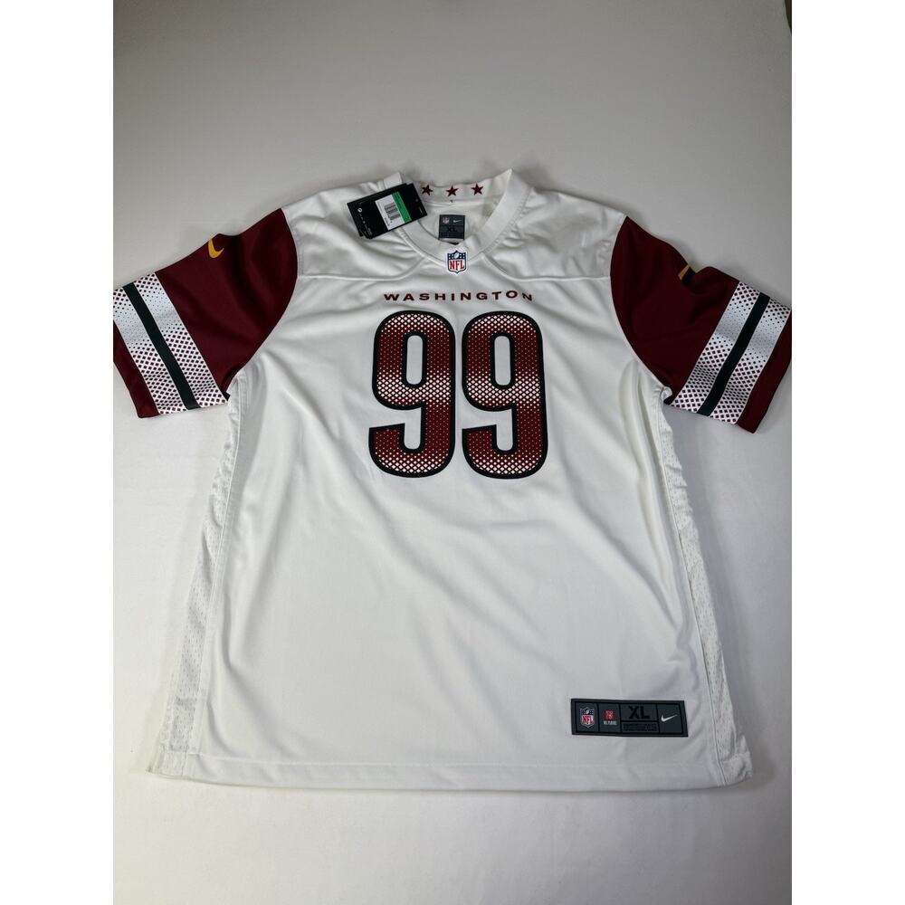 Washington Commanders Jersey Chase Young Medium Mens White With Tags NWT XL